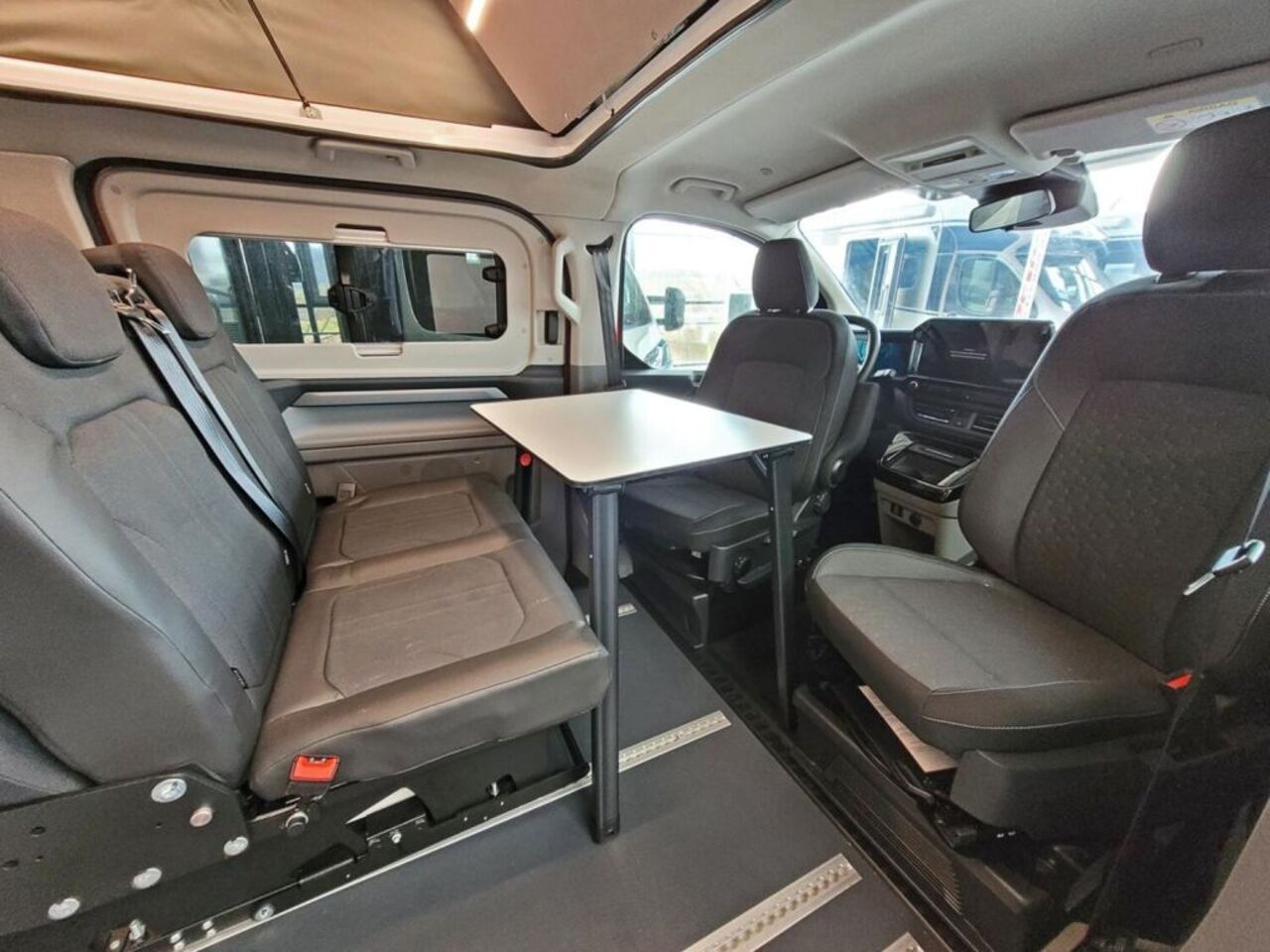 KARMANN 550 *170PS*ATM*AHK*VIVA*ROT*BOILER* Ansicht 7 für Fahrzeugdetailseite