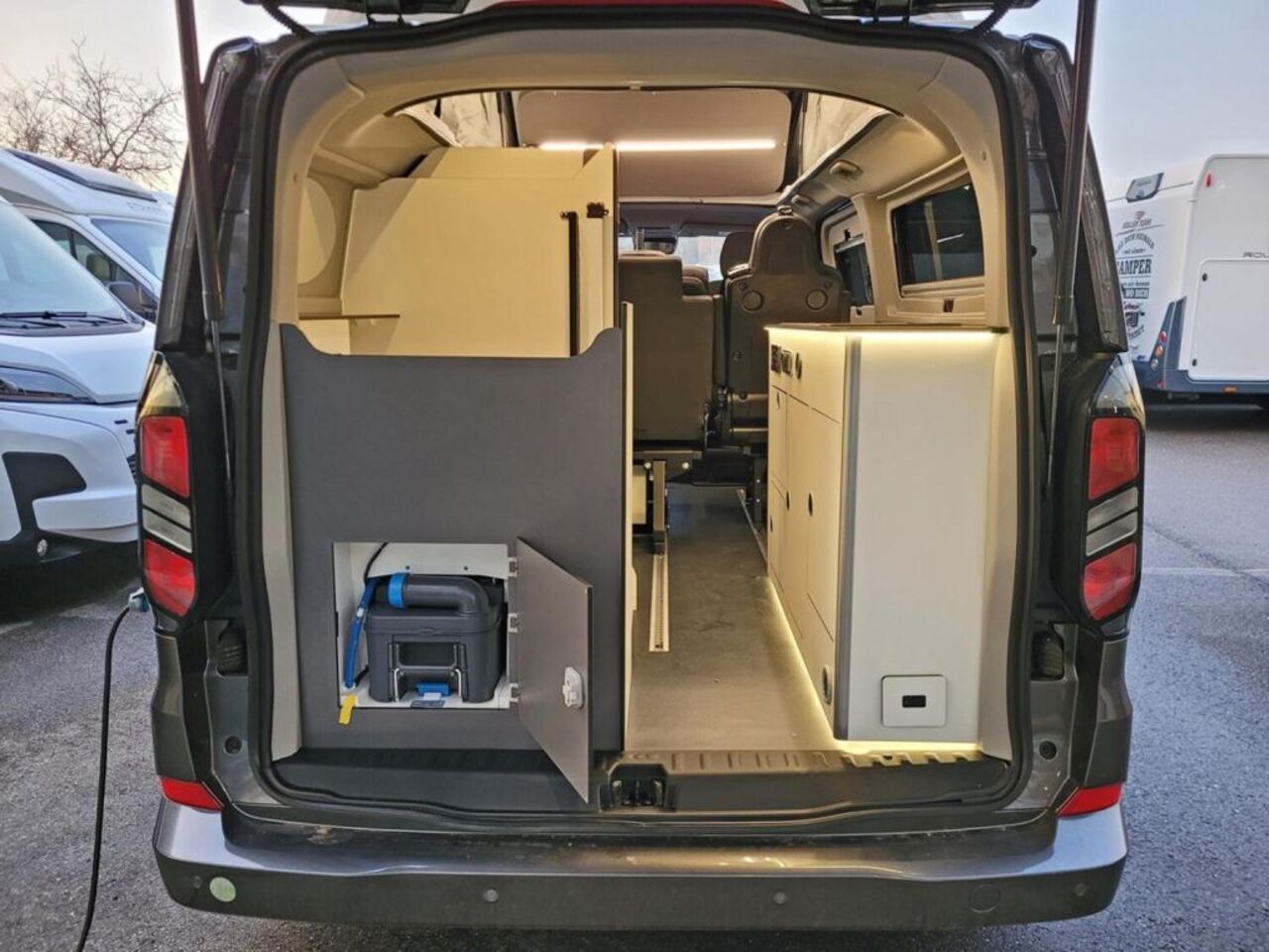 KARMANN 550 *170PS*ATM*AHK*5. Sitze*ALLWETTER* Ansicht 21 für Fahrzeugdetailseite