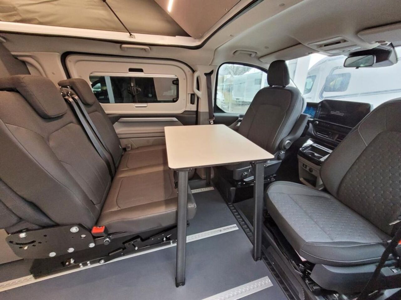 KARMANN 550 *170PS*ATM*AHK*5. Sitze*ALLWETTER* Ansicht 9 für Fahrzeugdetailseite