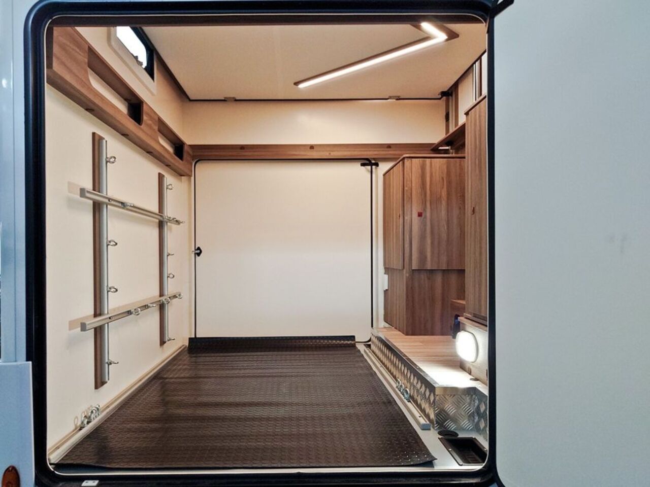 ROLLER TEAM 290 M Sport *ATM*32"*ACC*Winter Paket*LITHIUM Ansicht 3 für Fahrzeugdetailseite