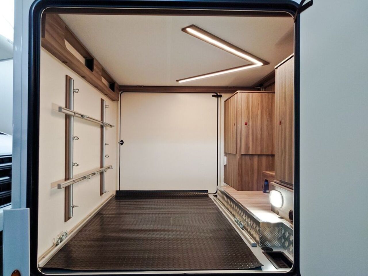 ROLLER TEAM 290 M Sport *ATM*32"*ACC*Winter Paket*LITHIUM Ansicht 4 für Fahrzeugdetailseite