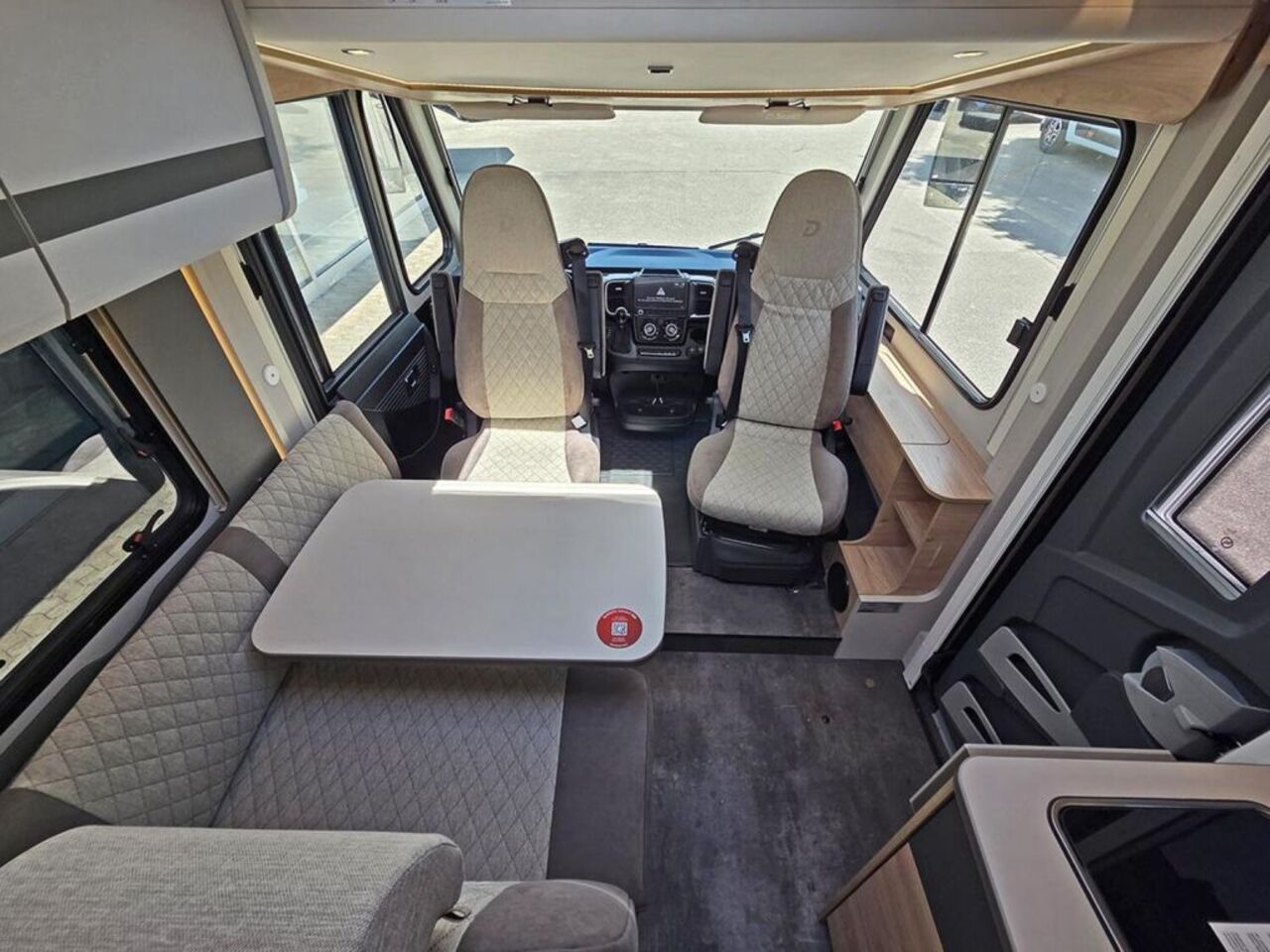 DETHLEFFS I 1 Active *ACTIVE*AUTOMATIK*DUOCONTROL* Ansicht 14 für Fahrzeugdetailseite