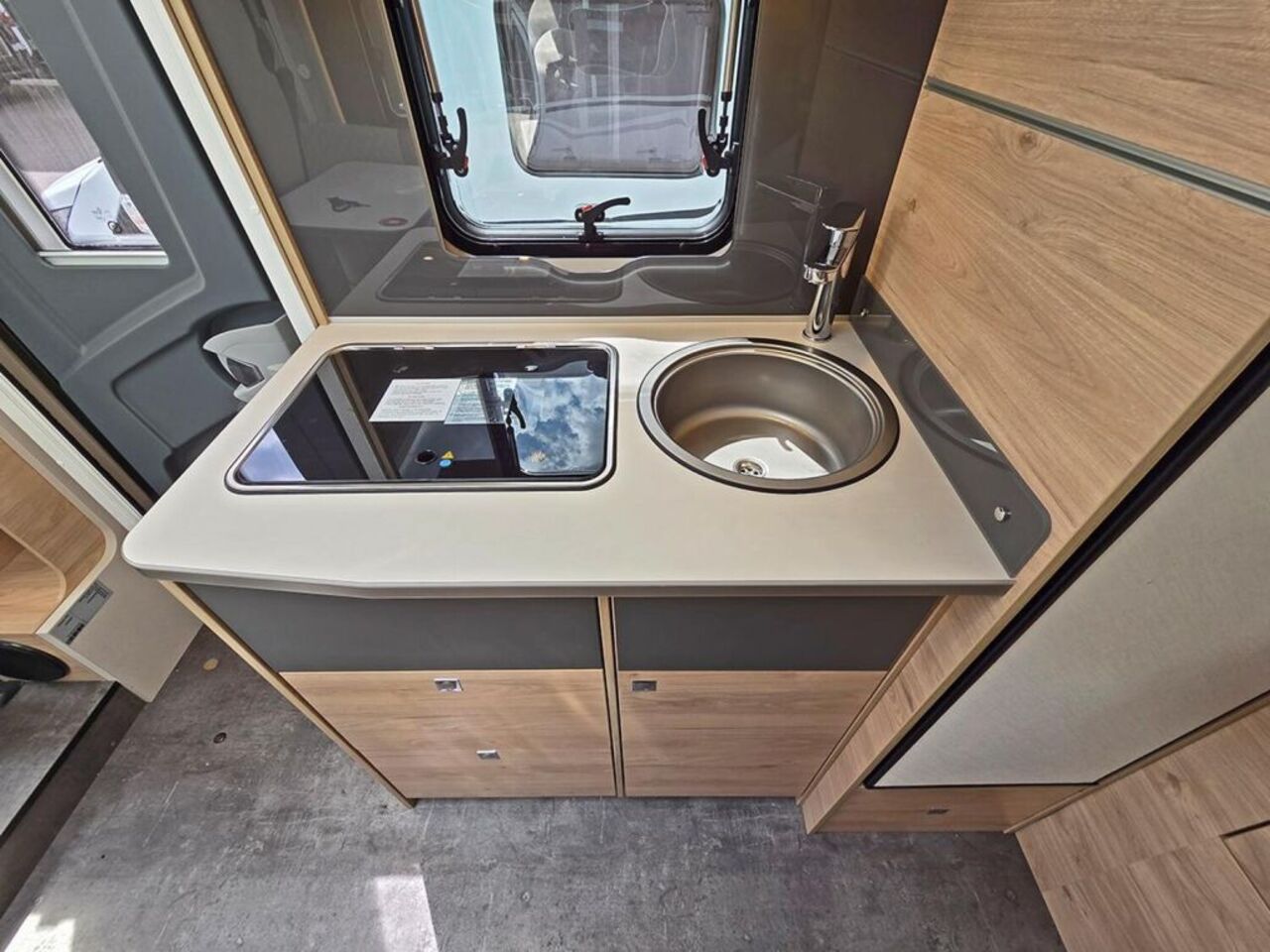 DETHLEFFS I 1 Active *ACTIVE*AUTOMATIK*DUOCONTROL* Ansicht 6 für Fahrzeugdetailseite