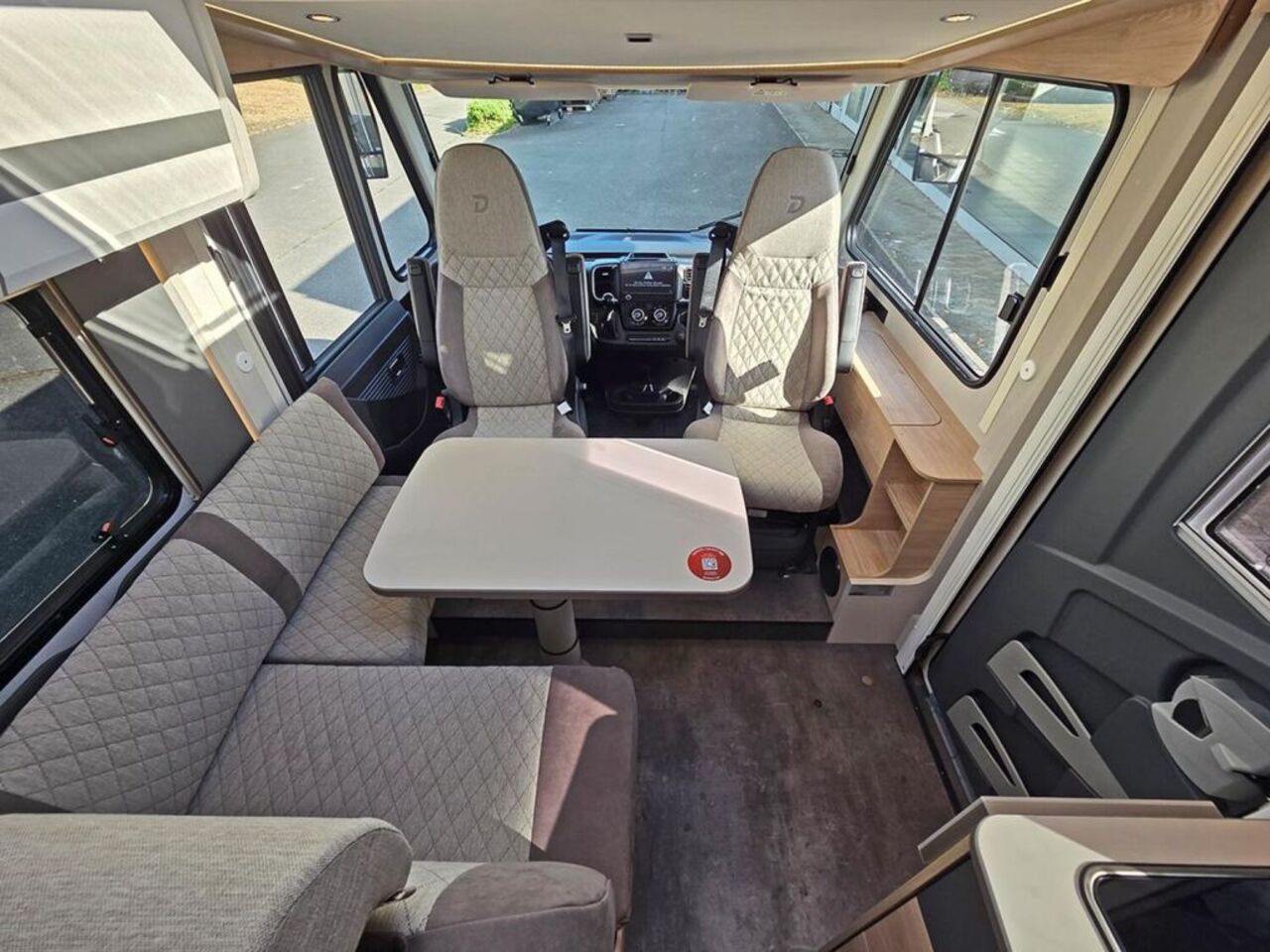 DETHLEFFS I 4 Active *ACTIVE*AUTOMATIK*DUOCONTROL* Ansicht 14 für Fahrzeugdetailseite