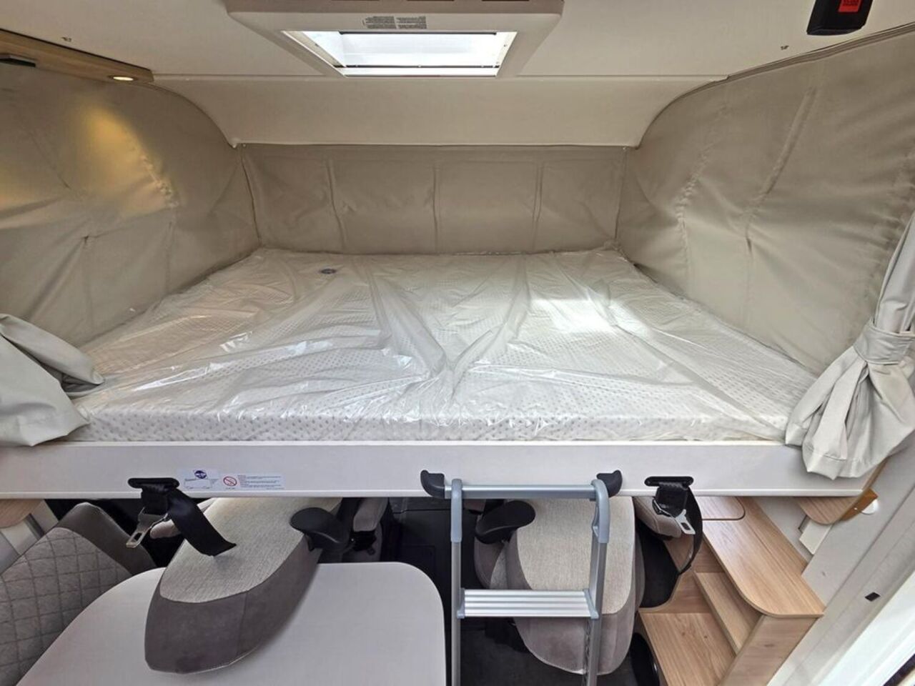 DETHLEFFS I 6 Active 180PS*ACTIVE*AUTOMATIK*DUOCONTROL* Ansicht 16 für Fahrzeugdetailseite