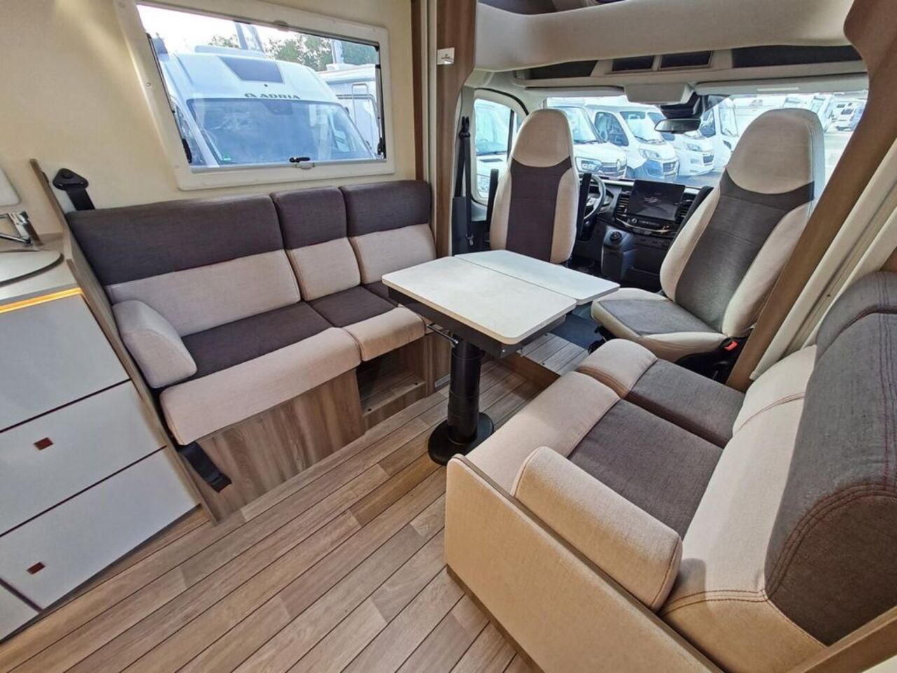 ROLLER TEAM 230 TL *ATM*32"*ACC*Winter Paket*LITHIUM Ansicht 4 für Fahrzeugdetailseite