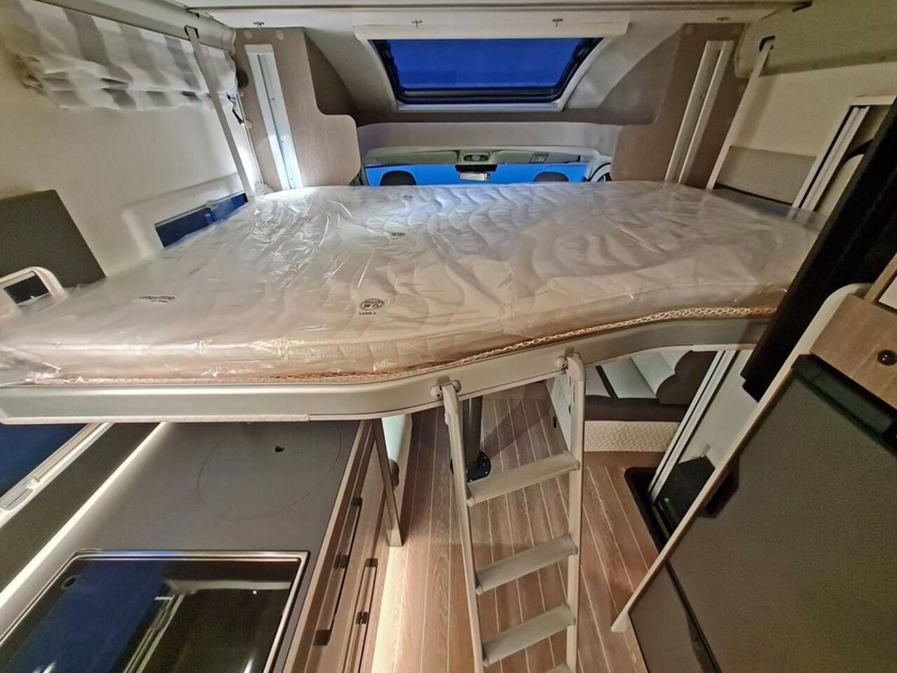 ROLLER TEAM 266 TL POWER Edition 180PS* ACC*SAT*LITHIUM* Ansicht 15 für Fahrzeugdetailseite