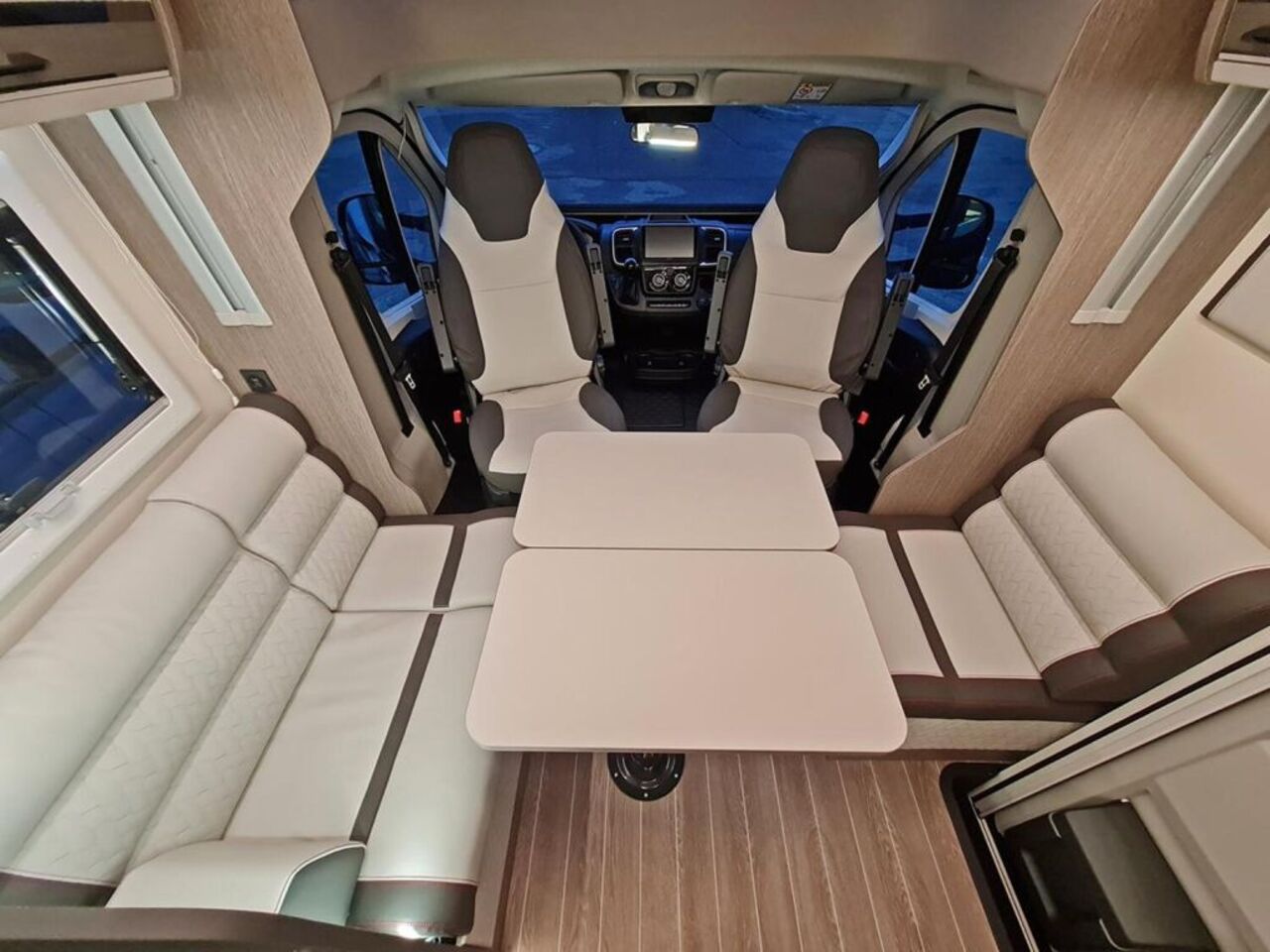 ROLLER TEAM 266 TL POWER Edition 180PS* ACC*SAT*LITHIUM* Ansicht 16 für Fahrzeugdetailseite