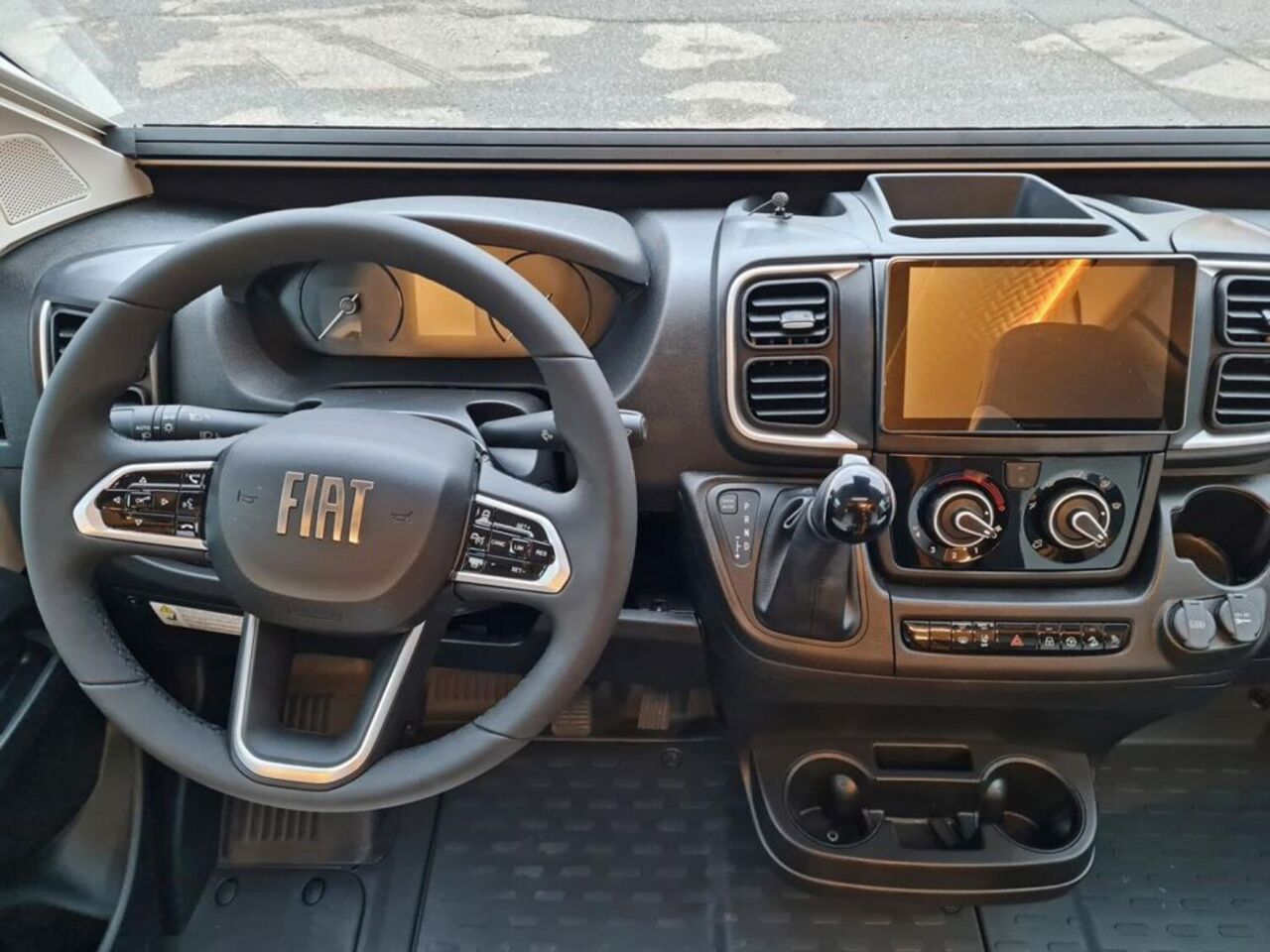 ROLLER TEAM 266 TL POWER Edition 180PS* ACC*SAT*LITHIUM* Ansicht 19 für Fahrzeugdetailseite