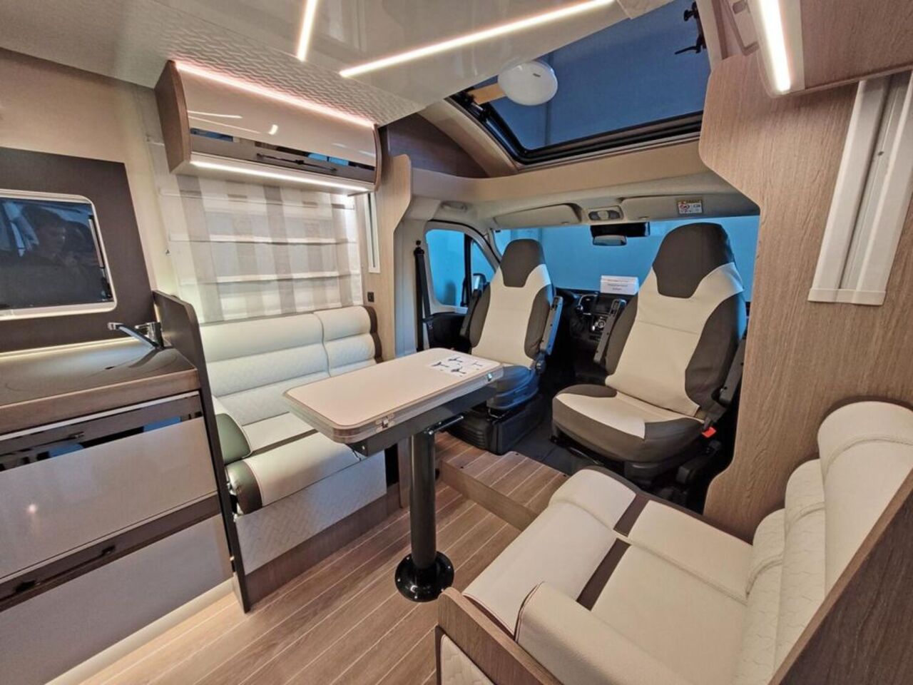 ROLLER TEAM 287 TL POWER Edition 180PS* ACC*SAT*LITHIUM* Ansicht 4 für Fahrzeugdetailseite