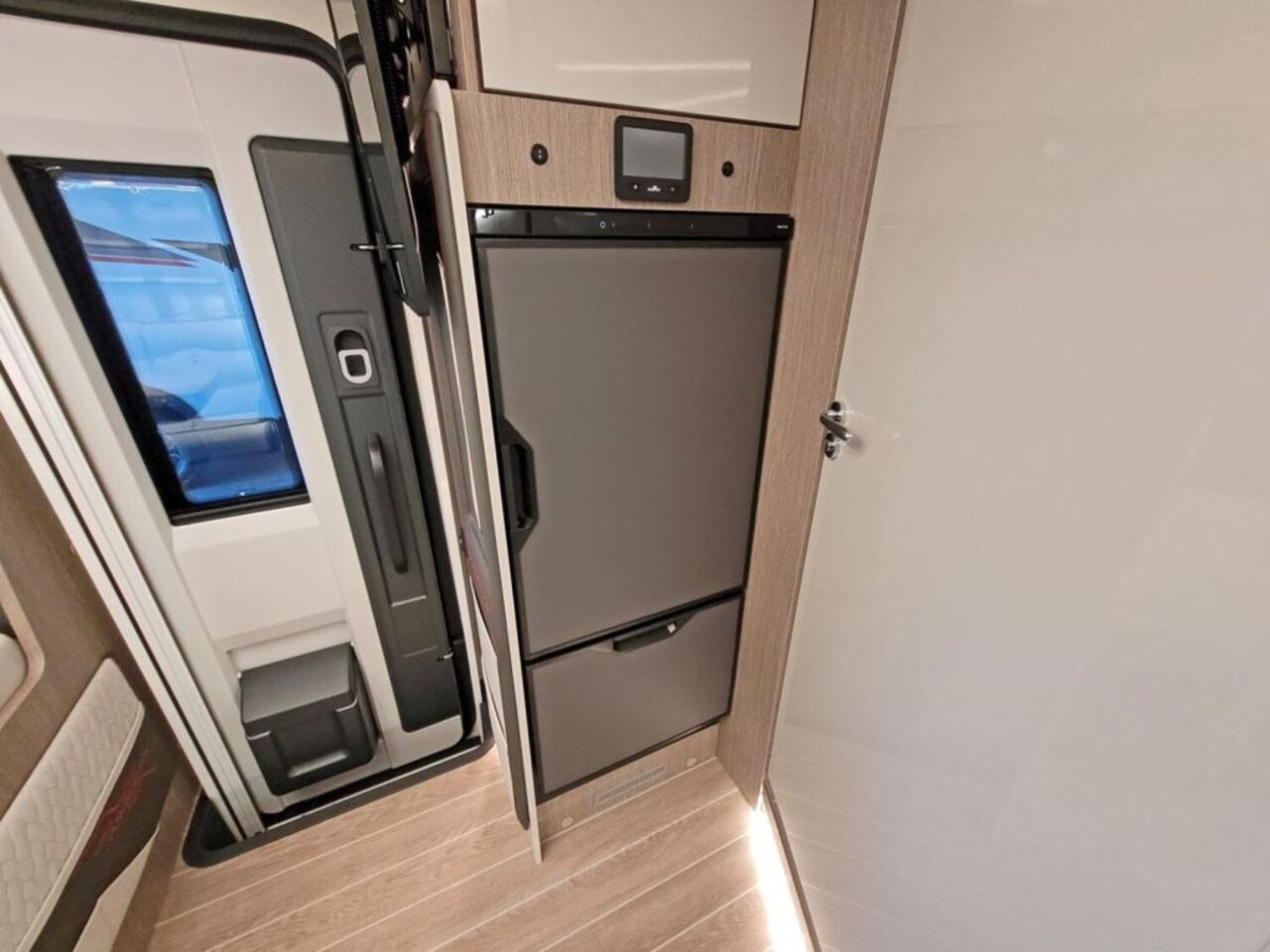 ROLLER TEAM 287 TL POWER Edition 180PS* ACC*SAT*LITHIUM* Ansicht 8 für Fahrzeugdetailseite