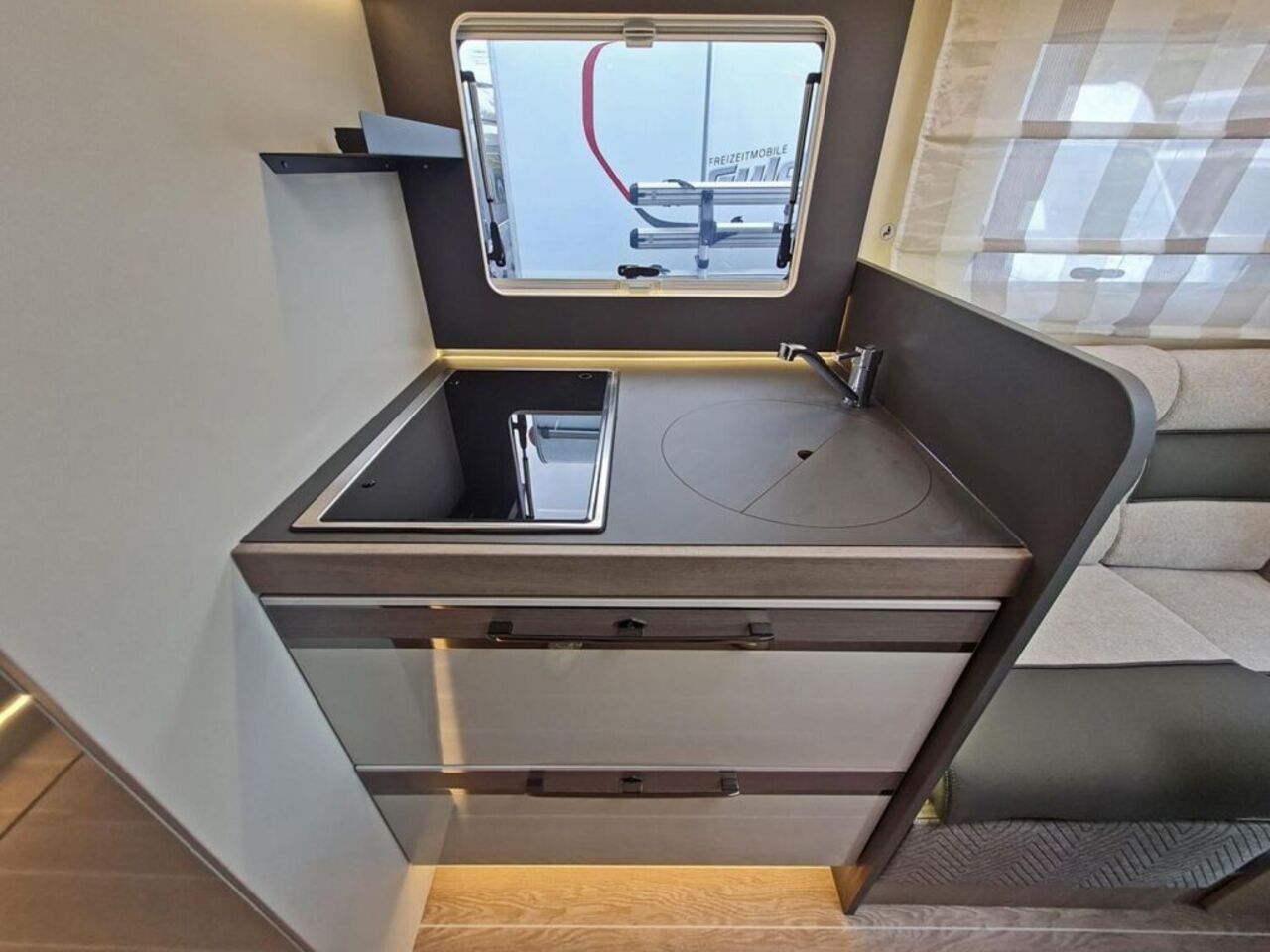 ROLLER TEAM 287 P Ford Ansicht 6 für Fahrzeugdetailseite