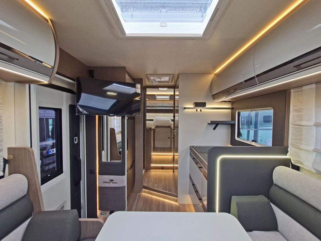 ROLLER TEAM 287 P Ford Ansicht 5 für Fahrzeugdetailseite