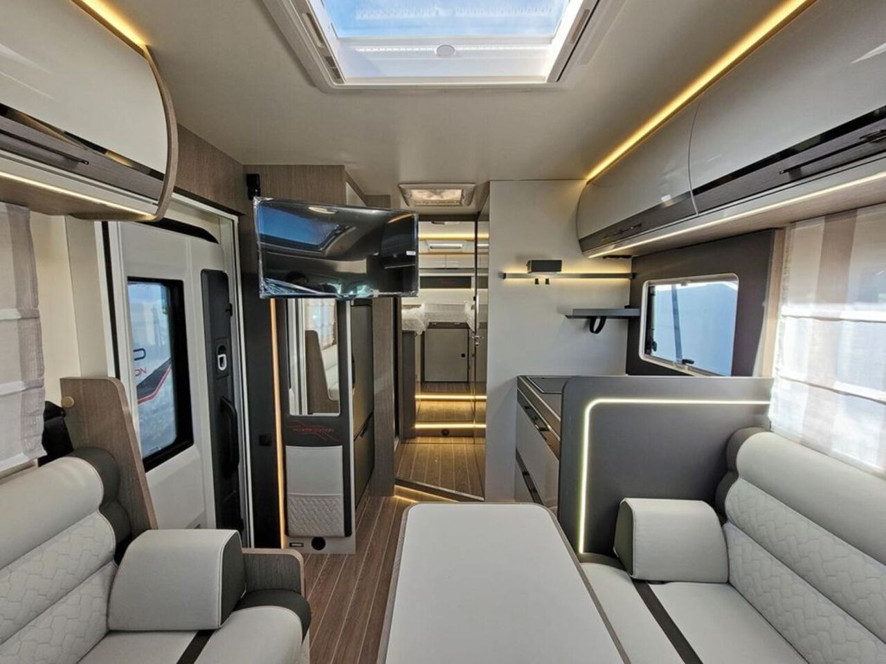 ROLLER TEAM 287 P POWER Edition 180PS* ACC*SAT*LITHIUM* Ansicht 5 für Fahrzeugdetailseite