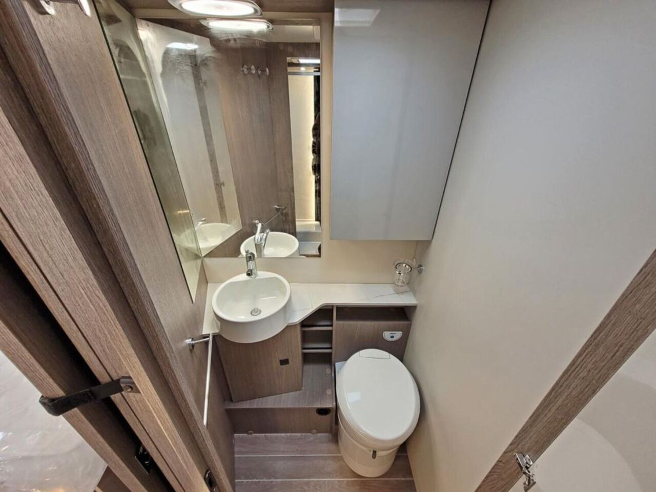 ROLLER TEAM 287 P POWER Edition 180PS* ACC*SAT*LITHIUM* Ansicht 9 für Fahrzeugdetailseite