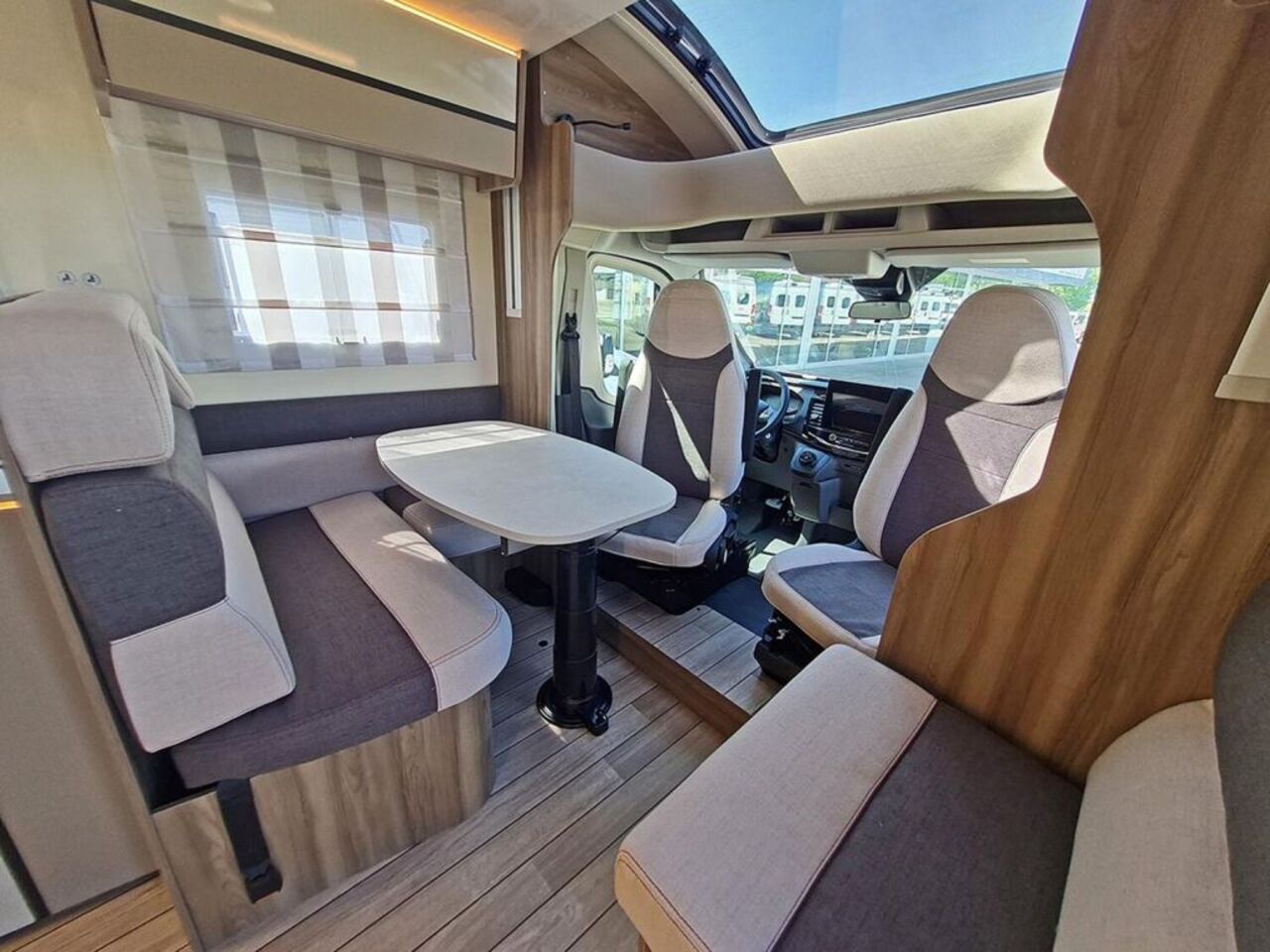 ROLLER TEAM 284 TL *ATM*32"*ACC*Winter Paket*LITHIUM Ansicht 4 für Fahrzeugdetailseite