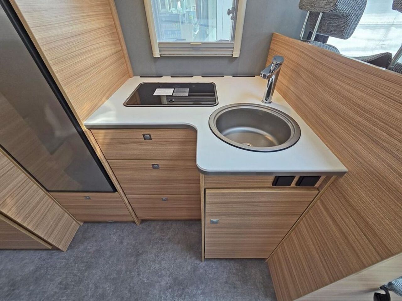 DETHLEFFS T 6812 EB Ansicht 6 für Fahrzeugdetailseite