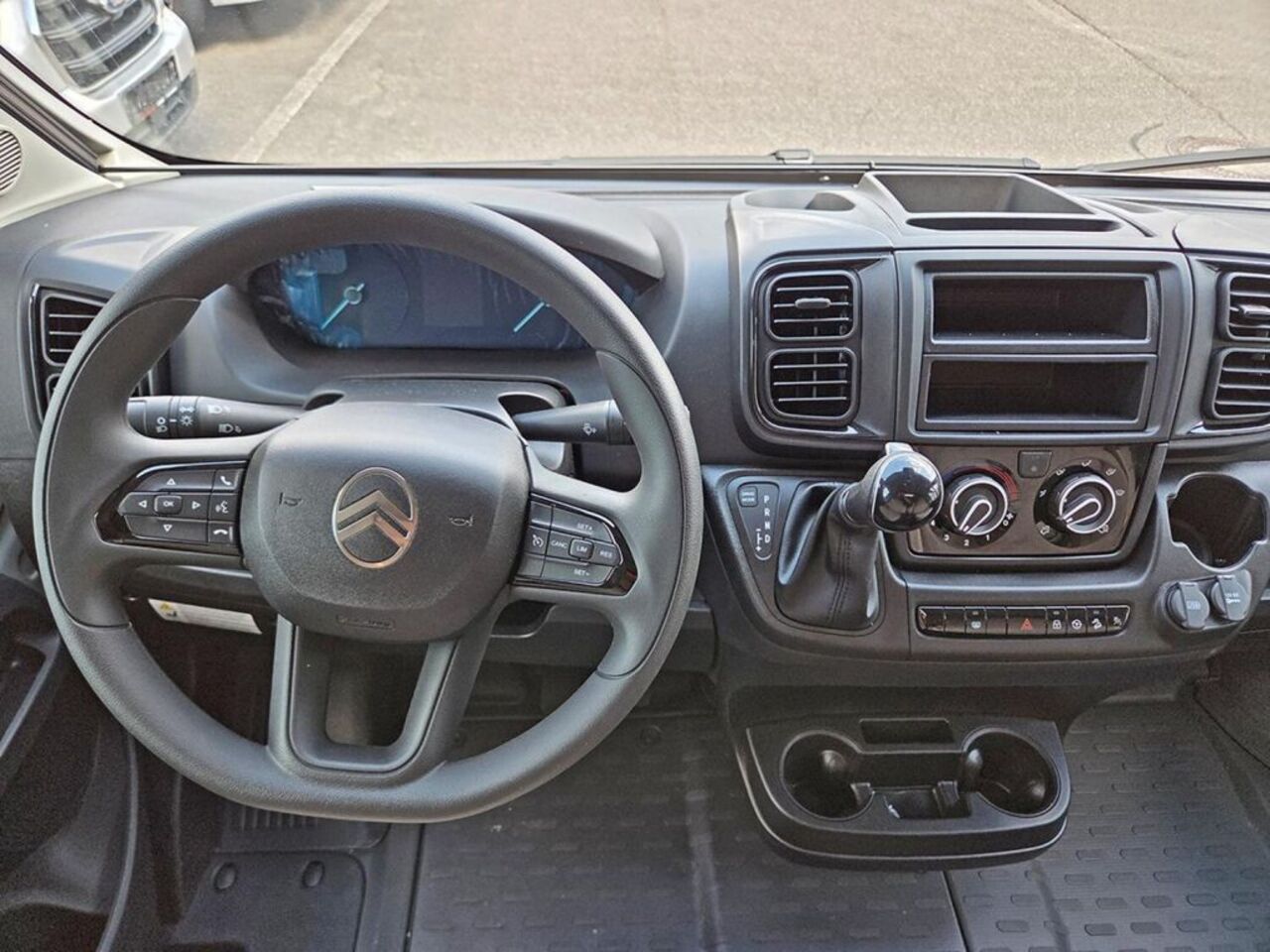 LMC 640 Pure Automatik*Allwetter Ansicht 19 für Fahrzeugdetailseite