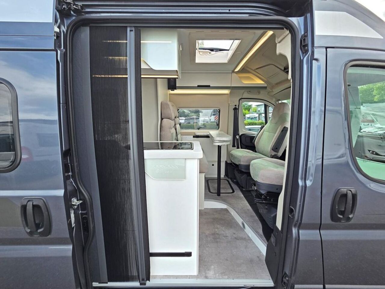 KARMANN 600 Lifestyle CONCEPT*AUTOMATIK* Ansicht 3 für Fahrzeugdetailseite