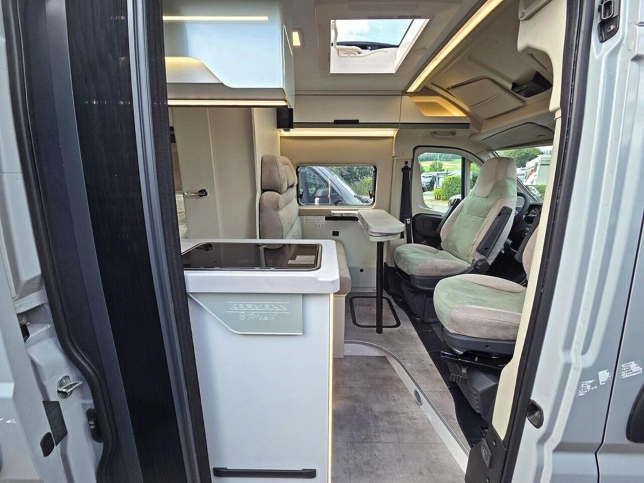 KARMANN 600 Lifestyle CONCEPT*AUTOMATIK* Ansicht 4 für Fahrzeugdetailseite