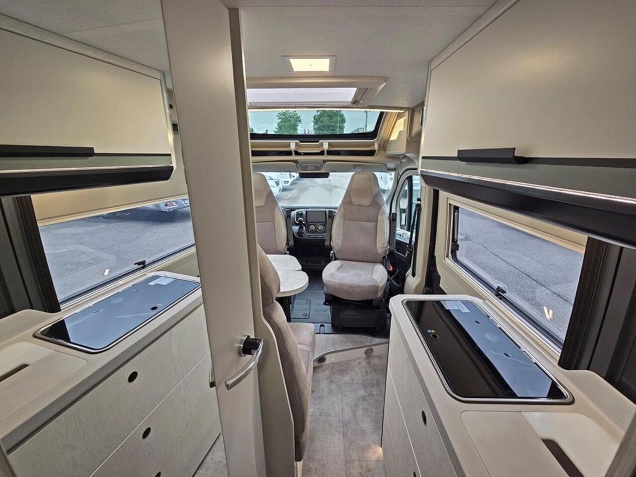 KARMANN 590 Lifestyle CONCEPT*AUTOMATIK* Ansicht 12 für Fahrzeugdetailseite