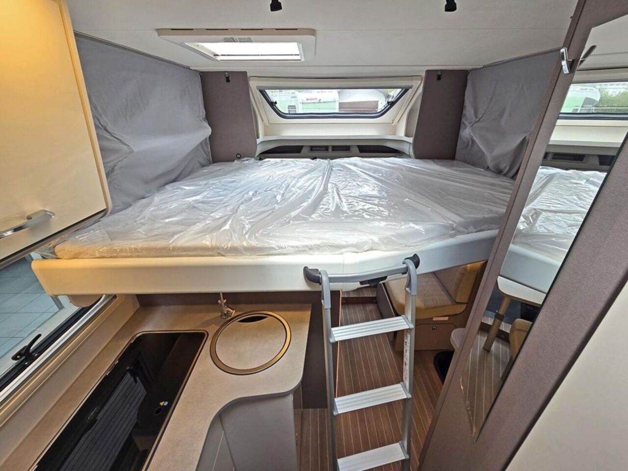 ETRUSCO 6.9 SF *AUTOMATIK*COMPLETE*HUBBETT* Ansicht 15 für Fahrzeugdetailseite
