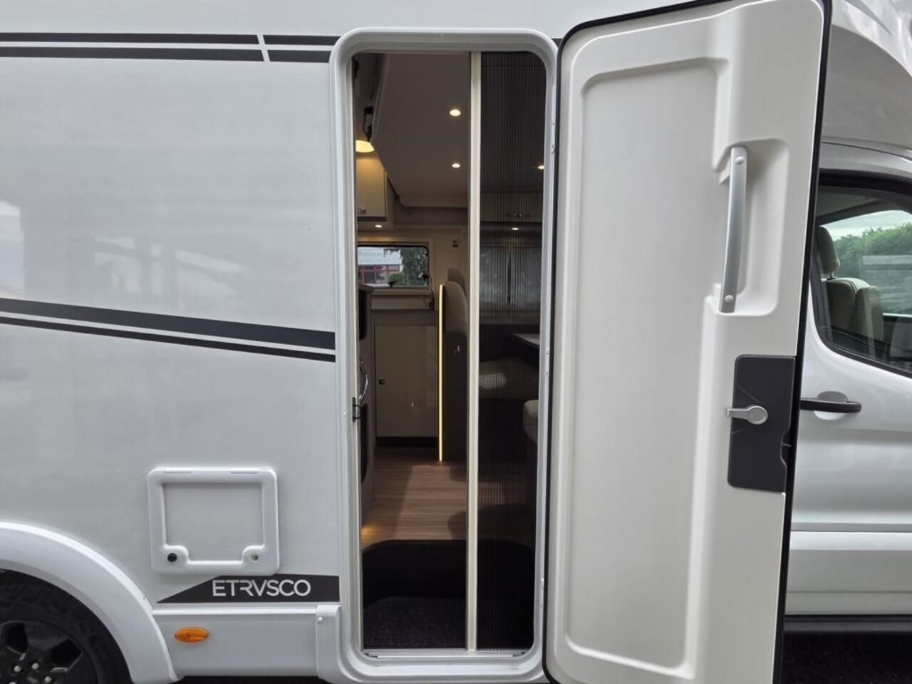 ETRUSCO 6.9 SF *AUTOMATIK*COMPLETE*HUBBETT* Ansicht 4 für Fahrzeugdetailseite