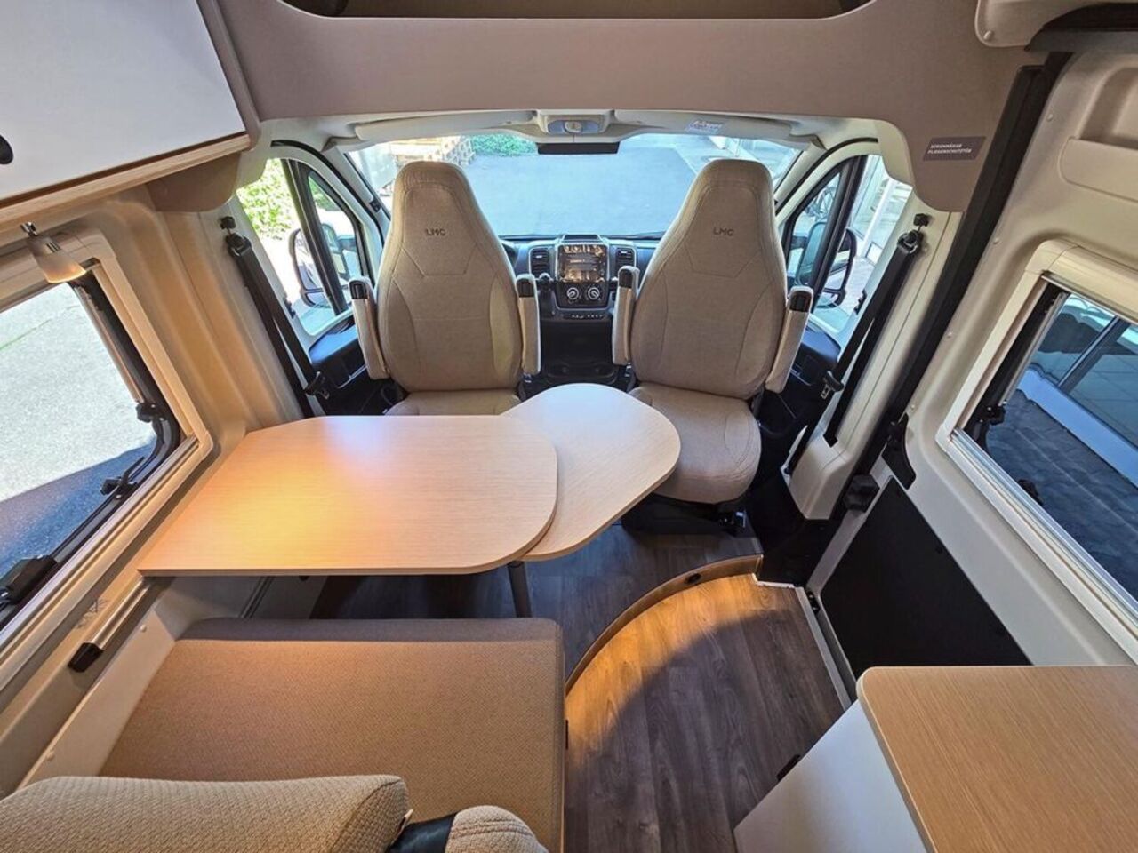 LMC 600 Pure *Aufstelldach*Automatik* Ansicht 16 für Fahrzeugdetailseite