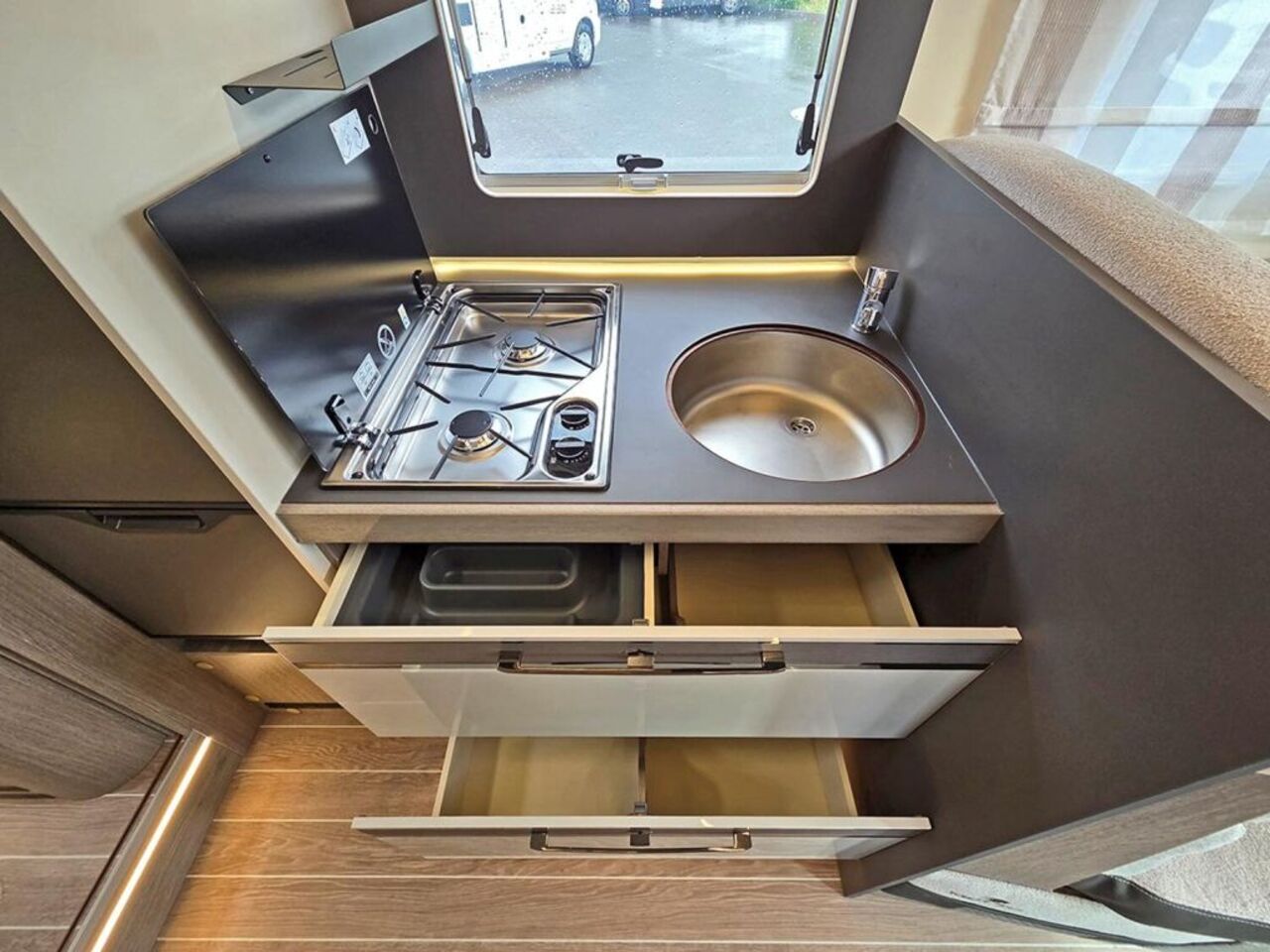 ROLLER TEAM 285 TL *ACC*TV-WIFI*LITHIUM*SOLAR*RFK* Ansicht 8 für Fahrzeugdetailseite
