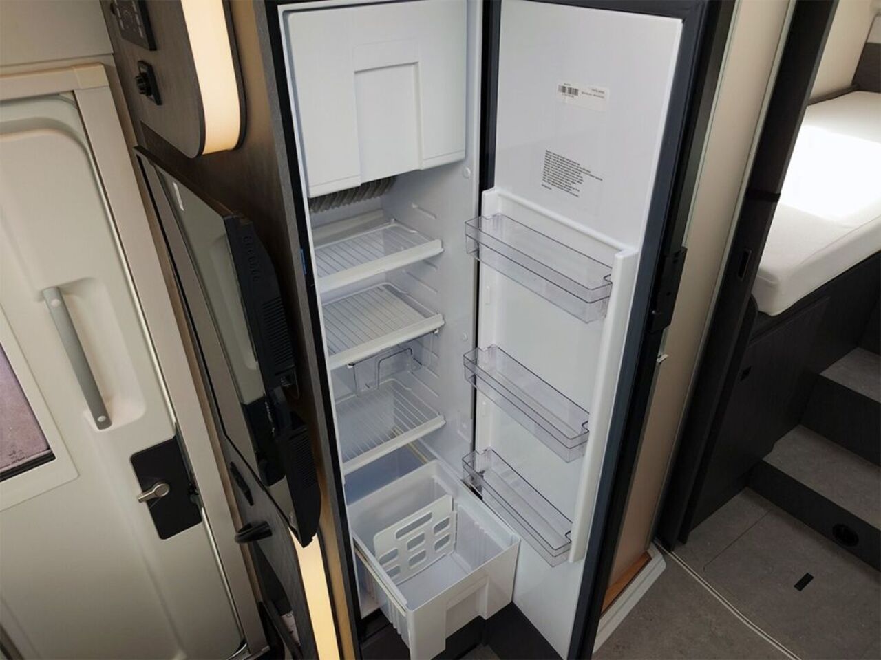 ETRUSCO 7400 SBC *180*4,4T*ACC*SAT*AUTOMATIK*MARKISE* Ansicht 10 für Fahrzeugdetailseite
