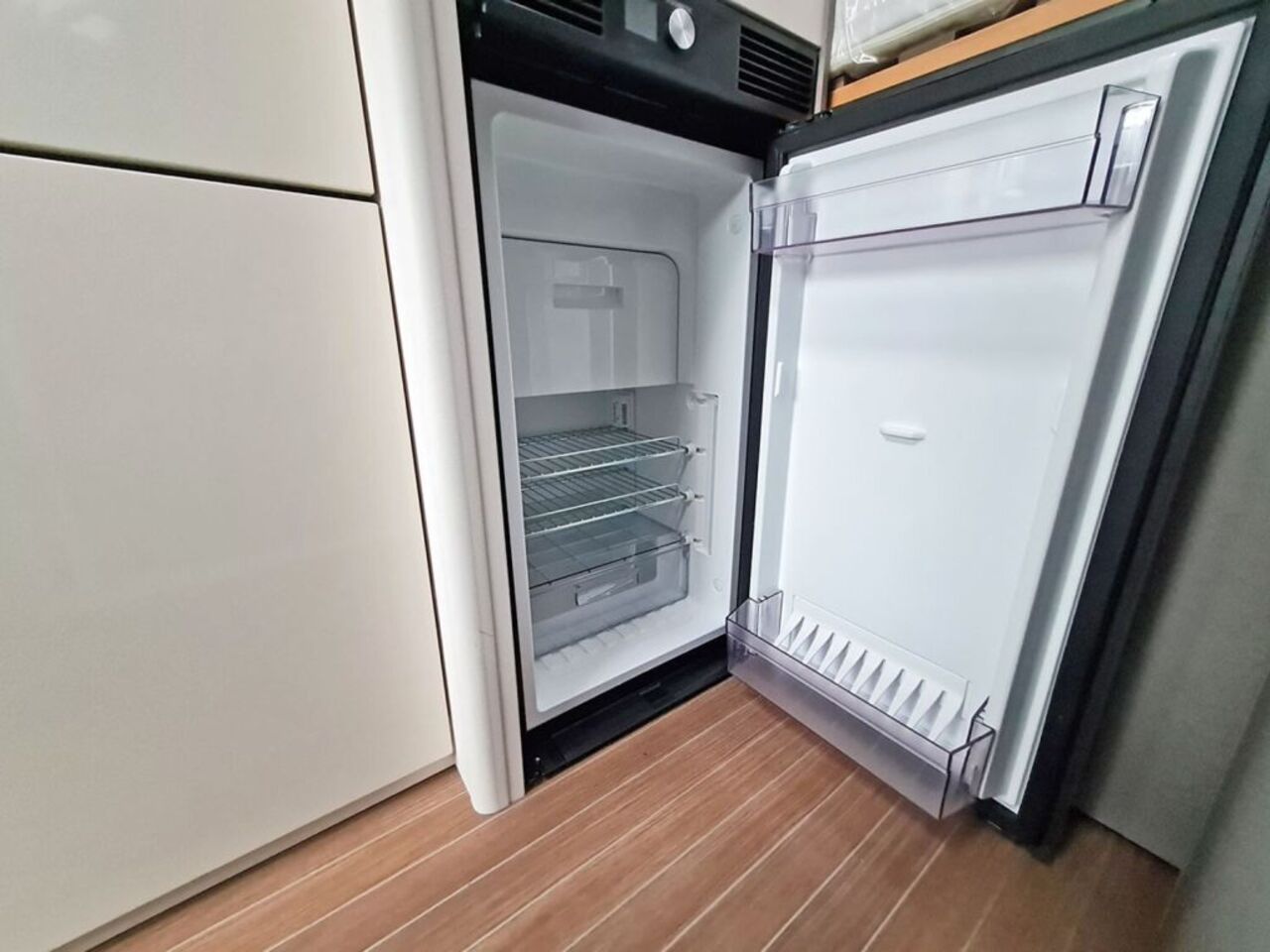 ETRUSCO 600 DF *Complete Selection*XENON* Ansicht 11 für Fahrzeugdetailseite