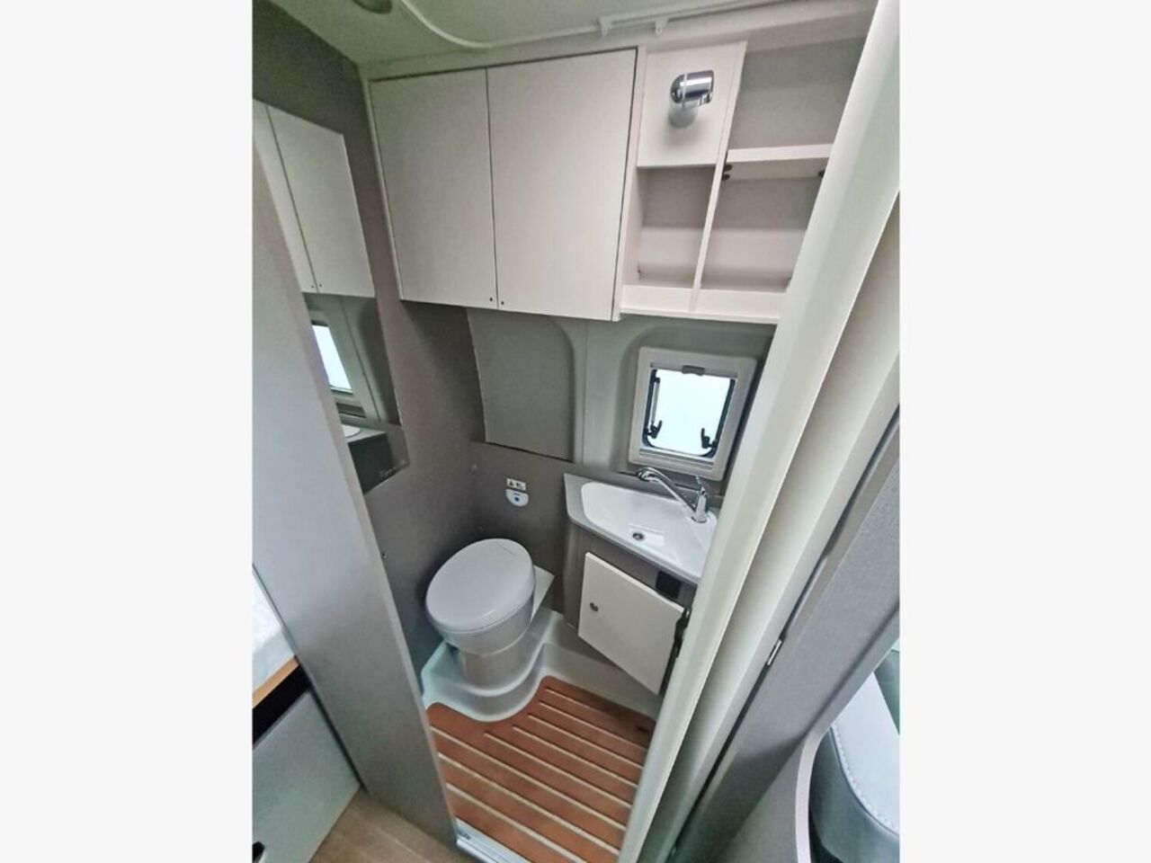 ETRUSCO 600 DF *Complete Selection*XENON* Ansicht 13 für Fahrzeugdetailseite