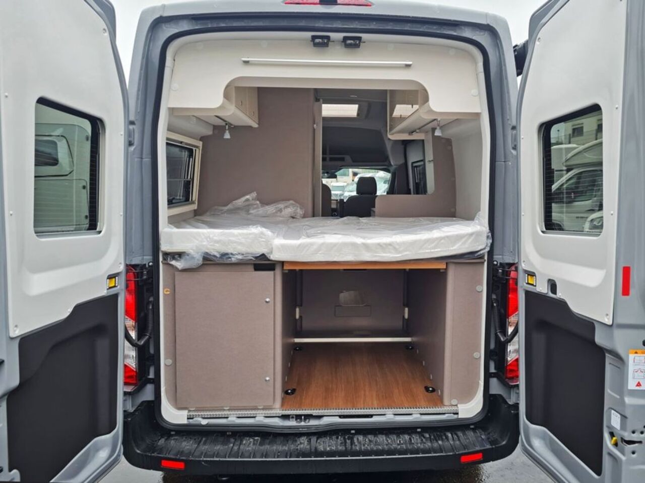 ETRUSCO 600 DF *Complete Selection*XENON* Ansicht 5 für Fahrzeugdetailseite
