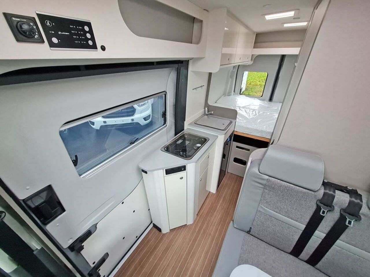 ETRUSCO 600 DF *Complete Selection*XENON* Ansicht 9 für Fahrzeugdetailseite