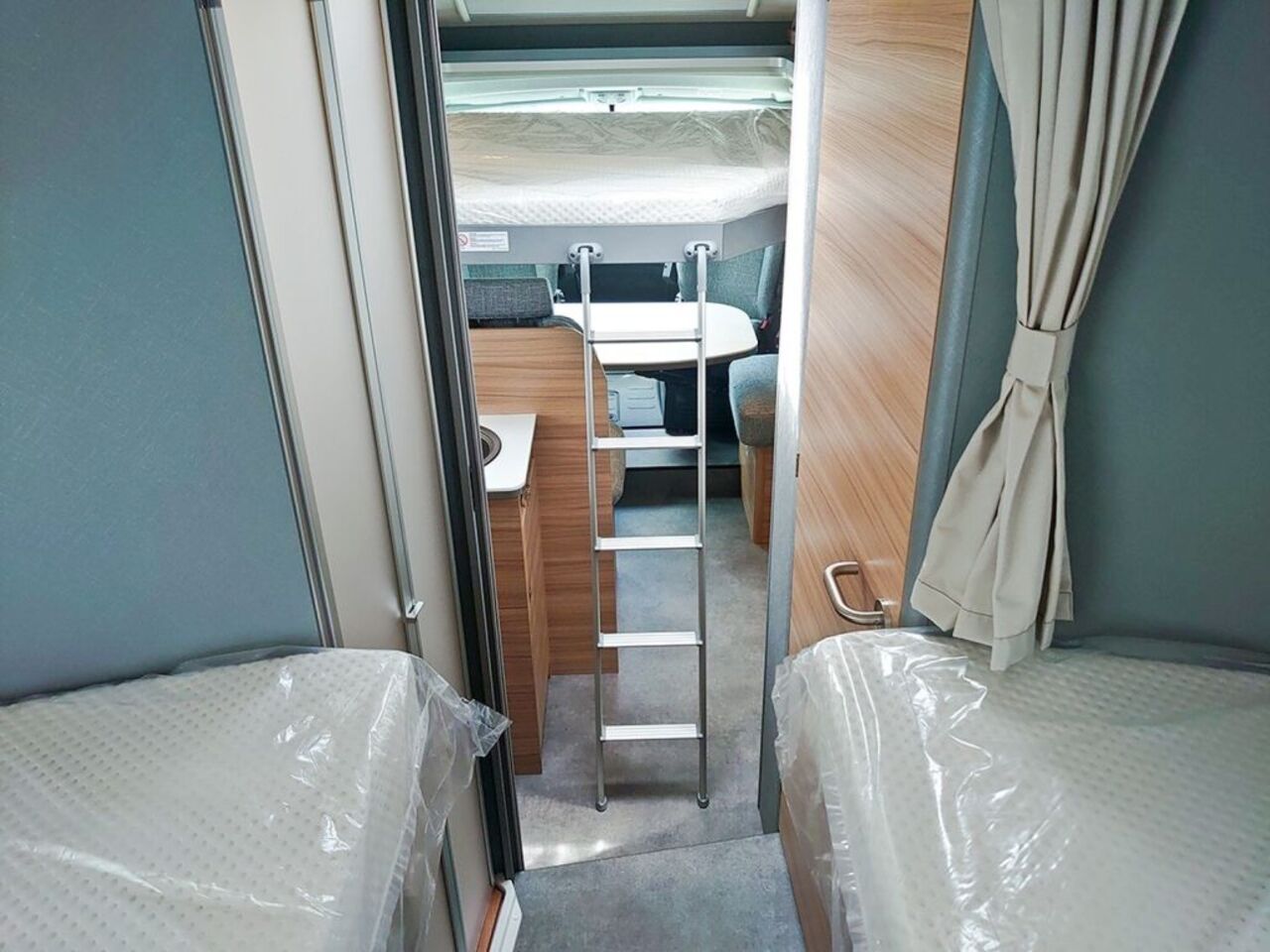 DETHLEFFS T 7052 EB *PAKET ONE*HUBBETT*RDKS* Ansicht 14 für Fahrzeugdetailseite
