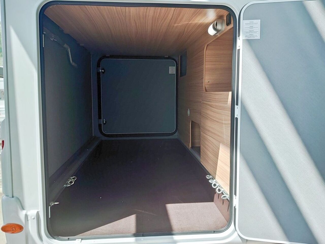 DETHLEFFS T 7052 EB *PAKET ONE*HUBBETT*RDKS* Ansicht 3 für Fahrzeugdetailseite