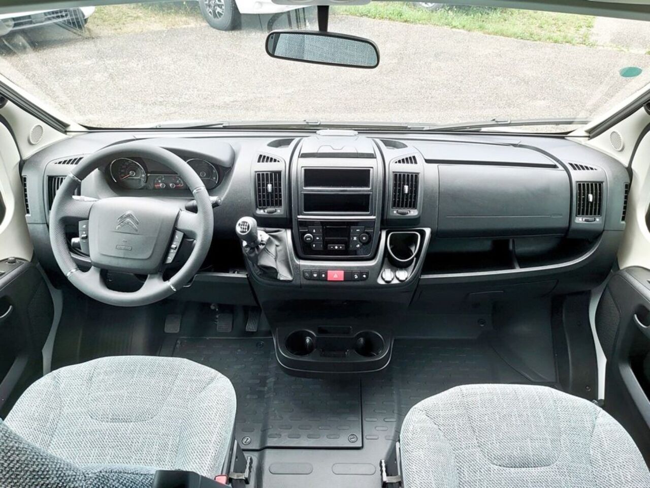 DETHLEFFS T 7052 EB *PAKET ONE*HUBBETT*RDKS* Ansicht 4 für Fahrzeugdetailseite