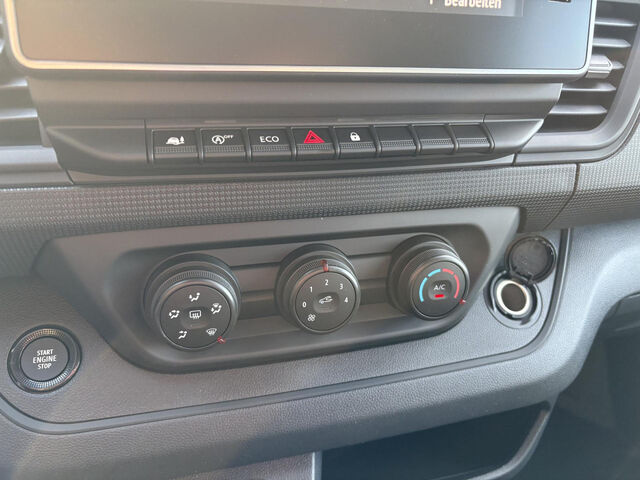 RENAULT Trafic Lkw Business+ L1H1 3,0t Blue dCi 130 MY25 Ansicht 8 für Fahrzeugdetailseite