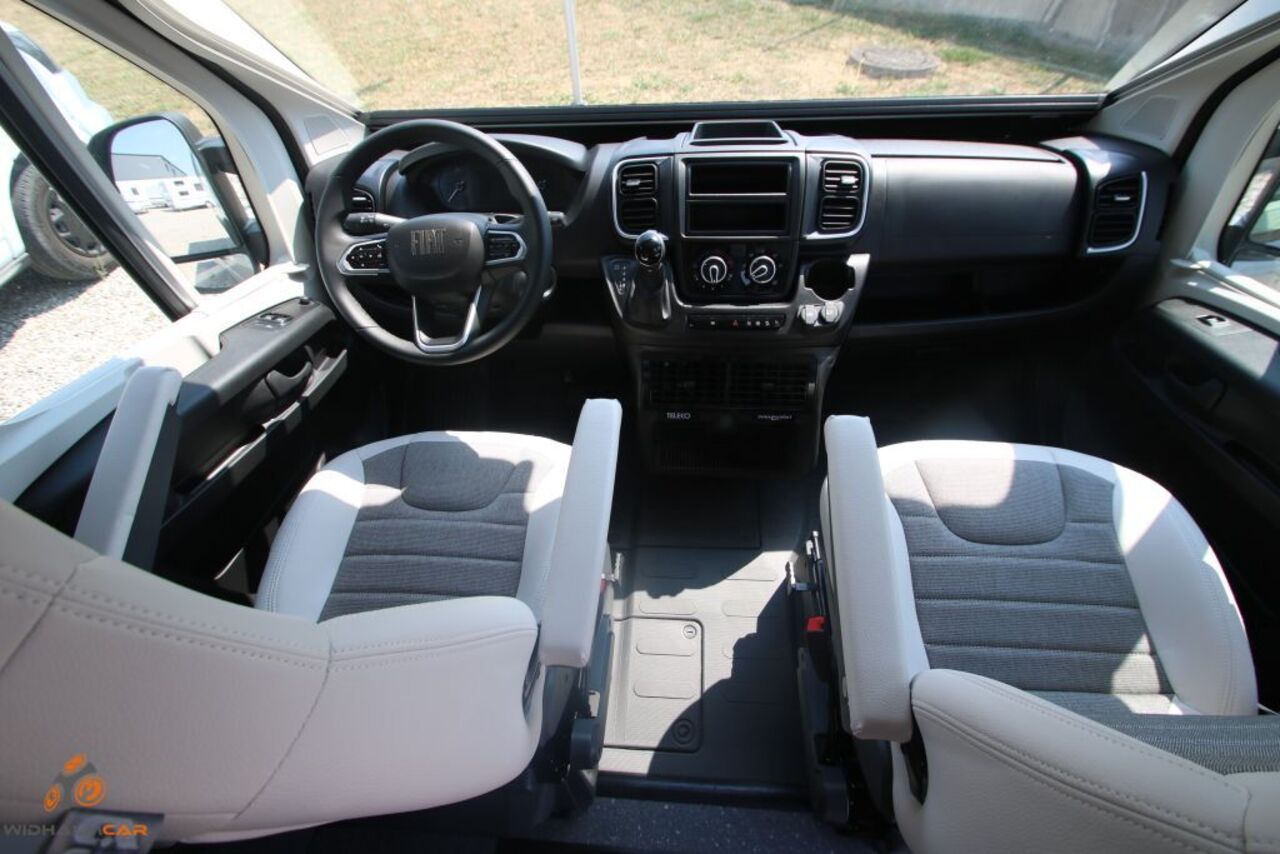 ADRIA 640 SGX 60 Years mit Aufstelldach Ansicht 11 für Fahrzeugdetailseite
