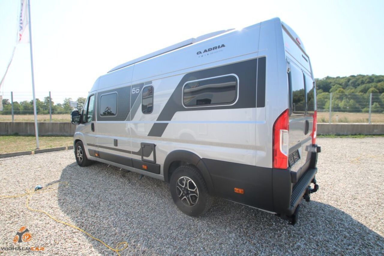 ADRIA 640 SGX 60 Years mit Aufstelldach Ansicht 7 für Fahrzeugdetailseite