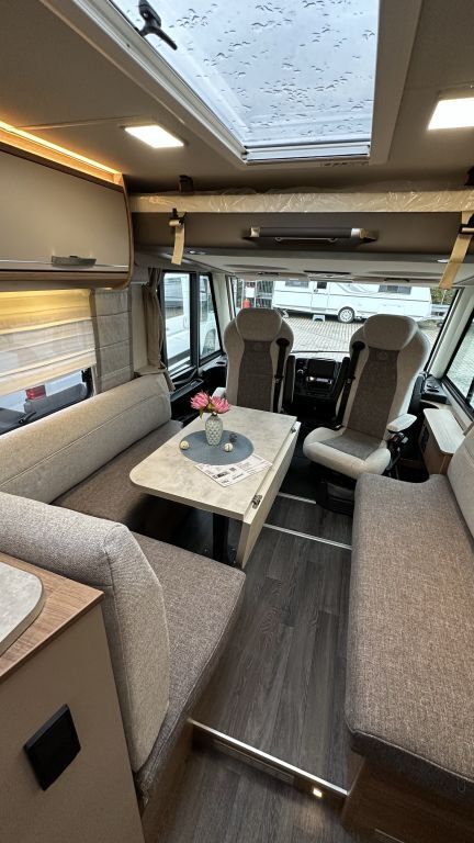KNAUS 900 LEG Live I ; Tageszulassung Ansicht 10 für Fahrzeugdetailseite