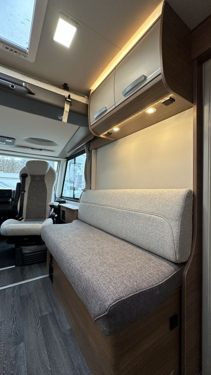 KNAUS 900 LEG Live I ; Tageszulassung Ansicht 12 für Fahrzeugdetailseite