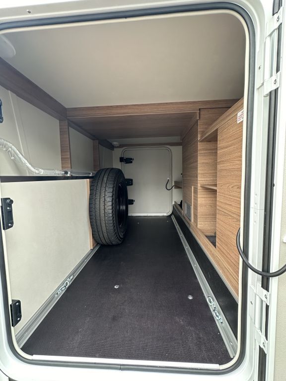 KNAUS 900 LEG Live I ; Tageszulassung Ansicht 23 für Fahrzeugdetailseite