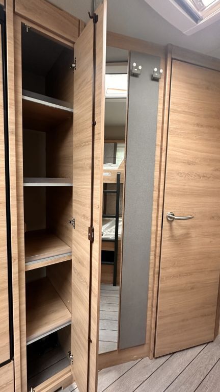 KNAUS 580 QS Black Selection Verfügbar 11.2026 Ansicht 12 für Fahrzeugdetailseite