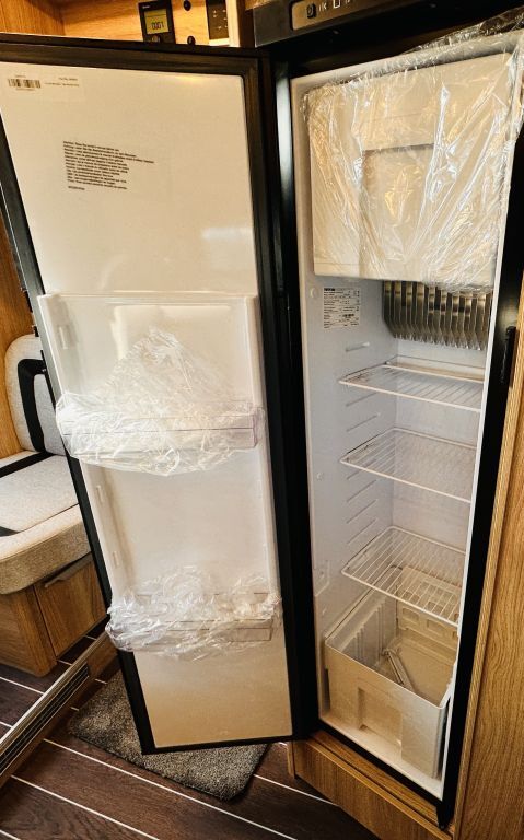 KNAUS 700 MEG 14.620 ? gespart Ansicht 17 für Fahrzeugdetailseite