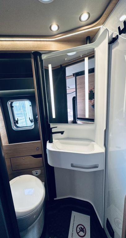 KNAUS 600 MQ Platinum Selection 8-Stufen-Wandlerautomatik Ansicht 19 für Fahrzeugdetailseite