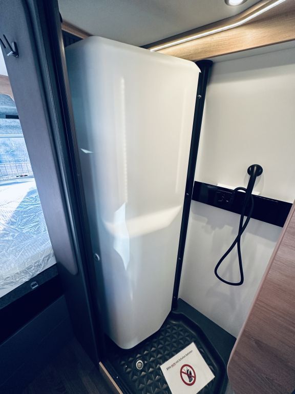 KNAUS 600 MQ Platinum Selection 8-Stufen-Wandlerautomatik Ansicht 22 für Fahrzeugdetailseite