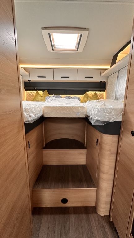 KNAUS 700 MEG Platinum Selection Live Ti ; sofort VERFÜGBAR Ansicht 12 für Fahrzeugdetailseite