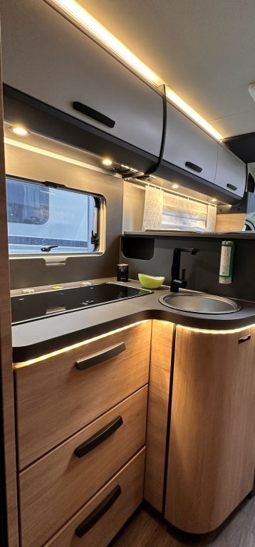 KNAUS 700 MEG Platinum Selection Live Ti ; sofort VERFÜGBAR Ansicht 14 für Fahrzeugdetailseite