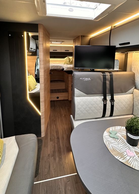 KNAUS 700 MEG Platinum Selection Live Ti ; sofort VERFÜGBAR Ansicht 6 für Fahrzeugdetailseite